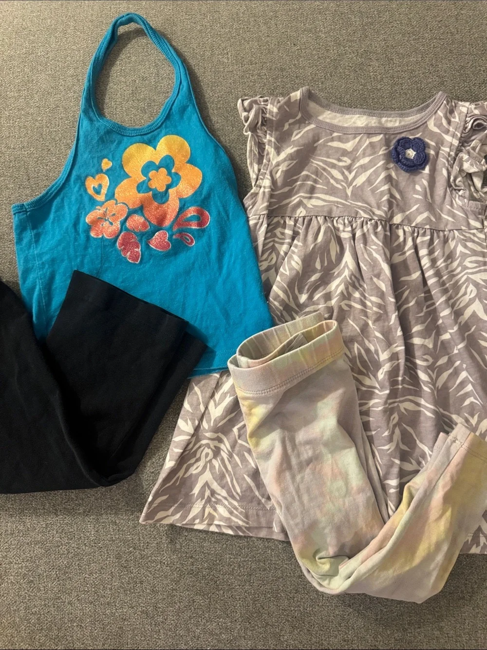 5/$15- Girl’s bundle size 24 months
